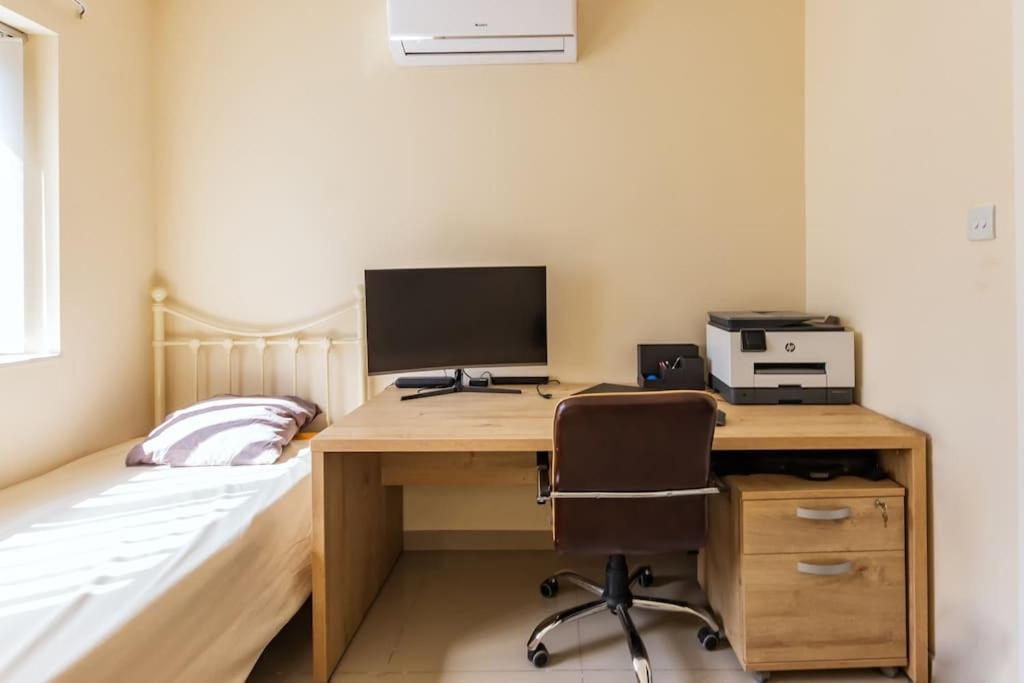 Modern 3 Bedroom Apartment Close To Paceville And Beach Is-Swieqi Екстериор снимка
