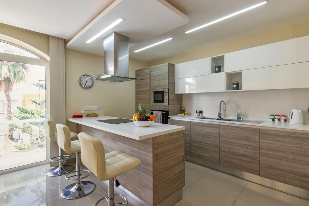 Modern 3 Bedroom Apartment Close To Paceville And Beach Is-Swieqi Екстериор снимка